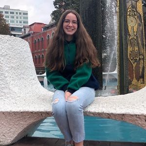 Meet your Posher, Mackenzie